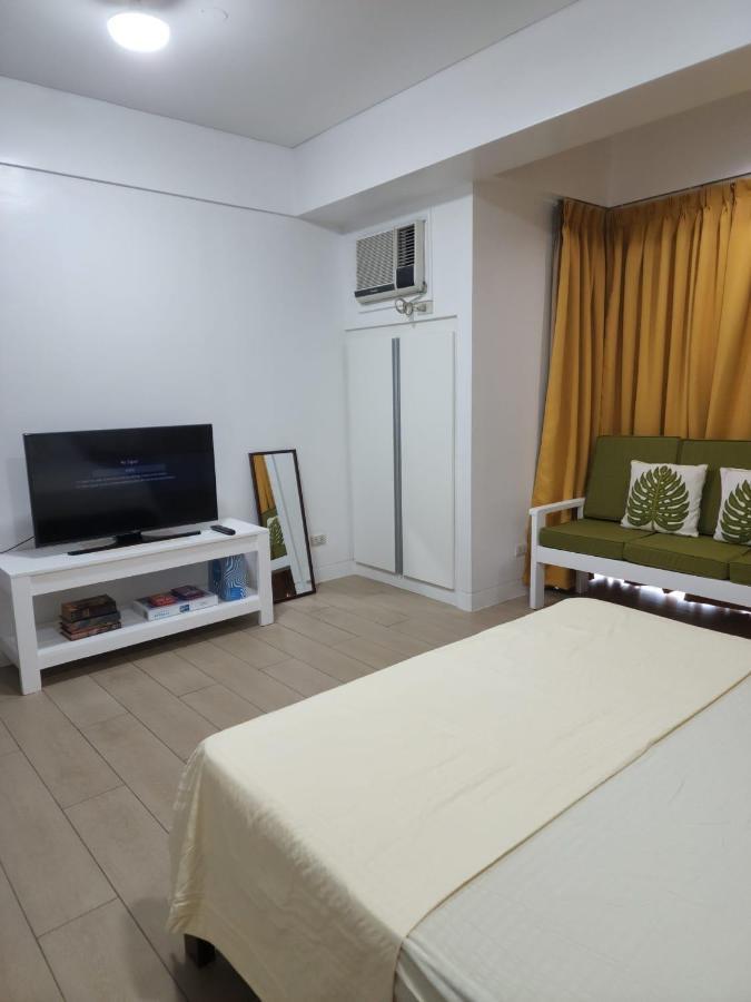 Zoe Amarah Condotel Manila Exterior photo